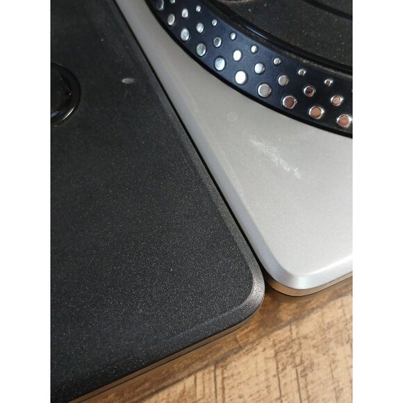 DJ Hero Wireless Turntable Controller Xbox 360 With Game - Tested & Working - Picture 7 of 8